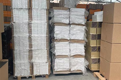 好產(chǎn)品 好包裝  包裝發(fā)貨中夾